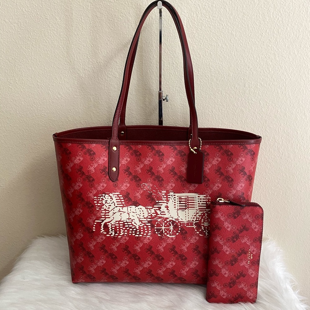 Coach purse and wallet set